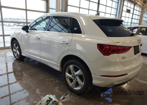 2021 Audi Q3 Premium 40 Tfsi Quattro Tiptronic z USA, uszkodzony, nr VIN WA1AUCF36M1093189